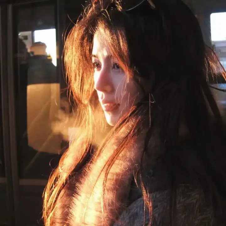 为黛茜小姐开车